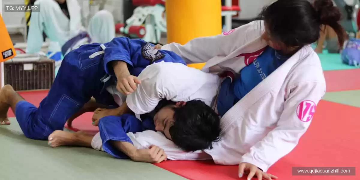 🎯 从装备到潮流，体育周边商城，做你的运动全能搭档！